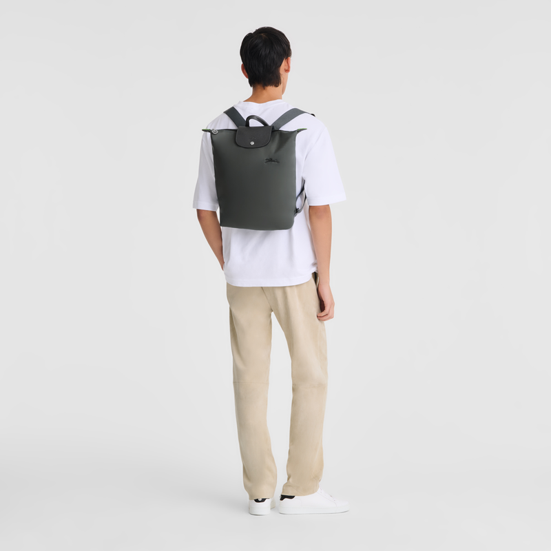 Le Pliage Green M Backpack
