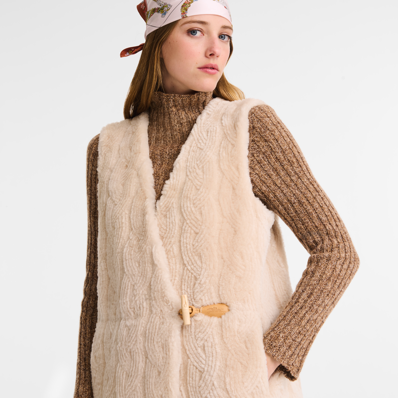 4090-sleeveless-jacket-1.png