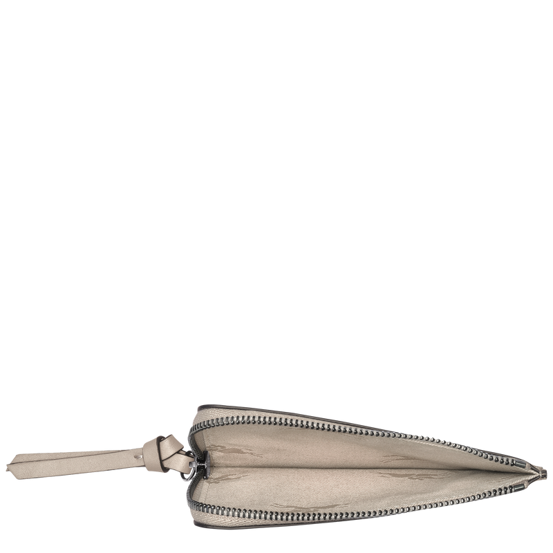 4724-longchamp-3d-card-holder-1.png