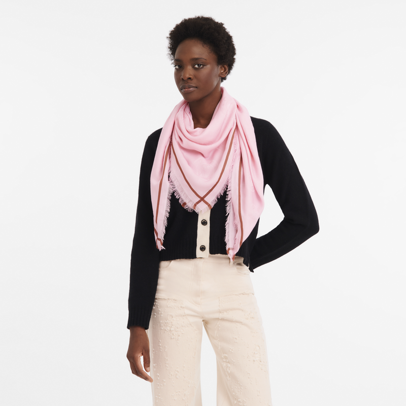 La M&eacute;daille Longchamp Shawl