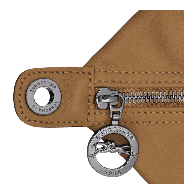 88-le-pliage-xtra-m-hobo-bag-1.png